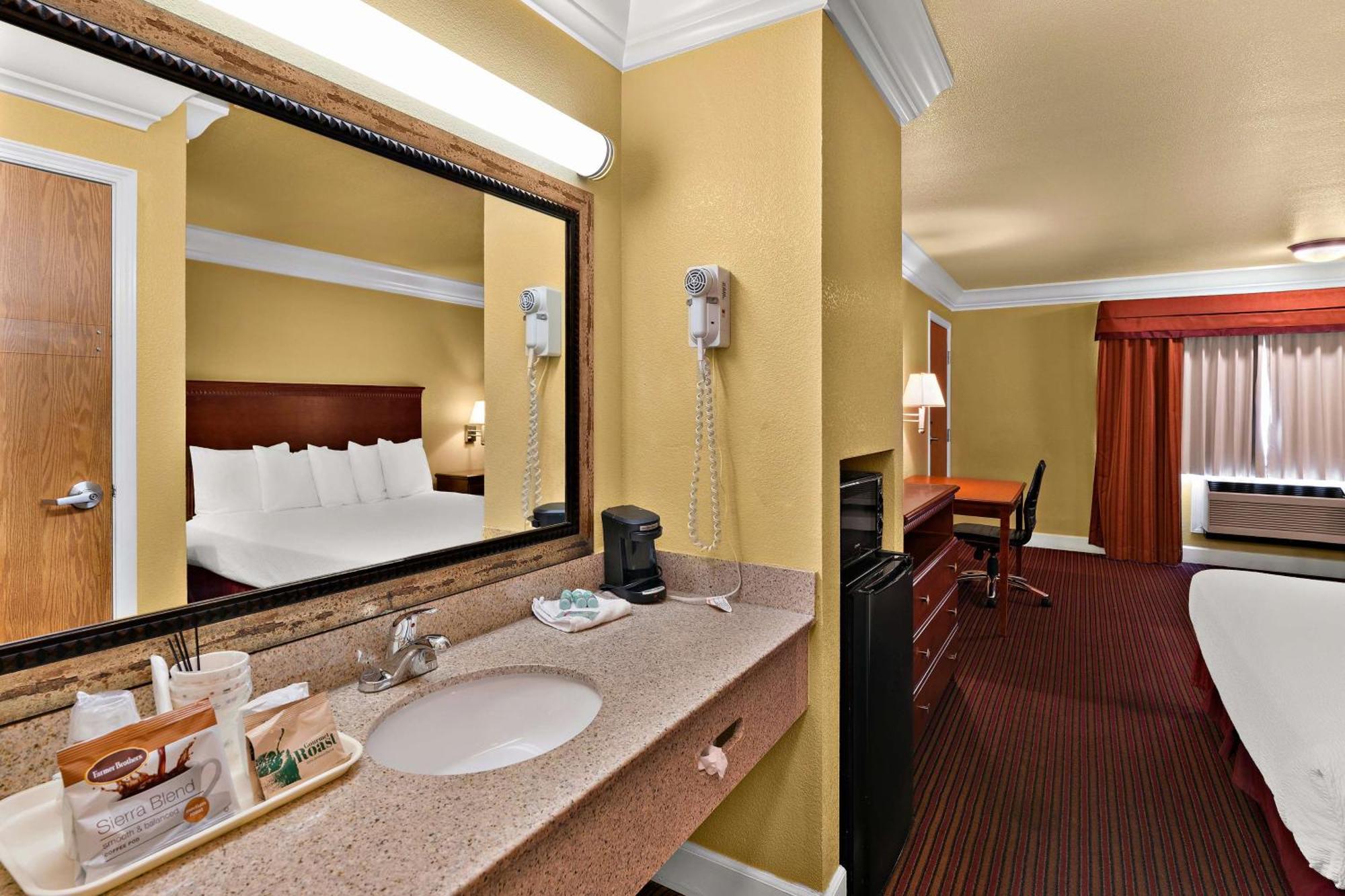 Best Western Willits Inn Exteriér fotografie