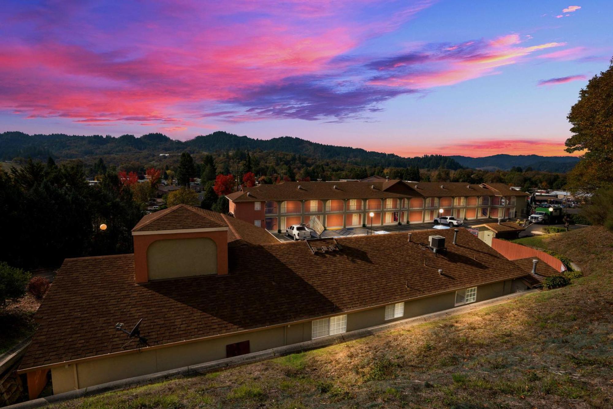 Best Western Willits Inn Exteriér fotografie